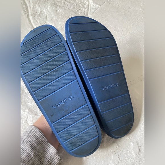VINCE West Coast Blue Slides Sandals! Size 8 Women - Picture 2 of 3